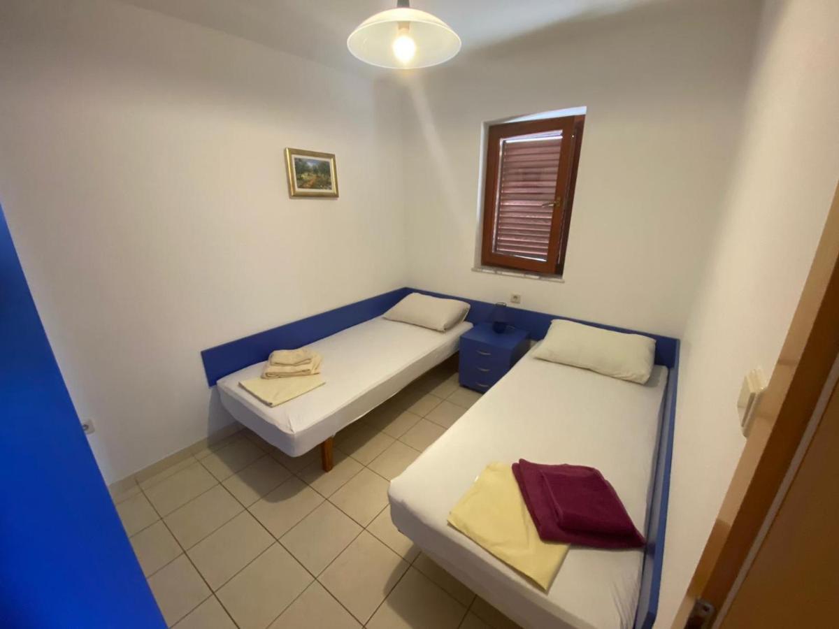 Apartments Viktor Rogoznica  Esterno foto