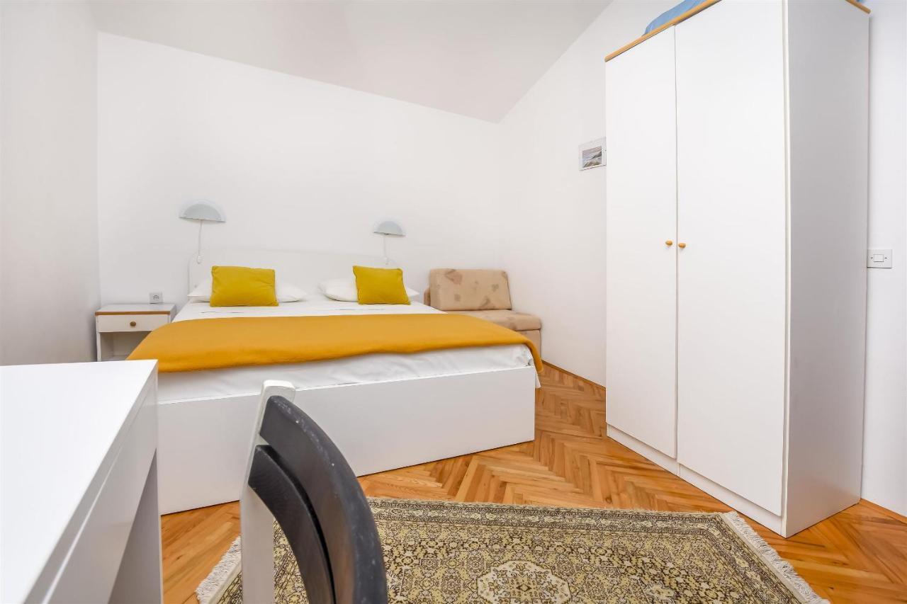 Apartments Viktor Rogoznica  Esterno foto